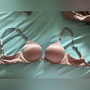 Victoria’s Secret Bombshell Push-up Bra